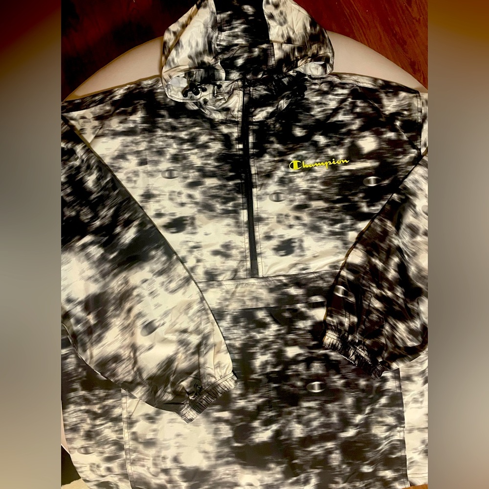 Champion 2x windbreaker w/hood white & black brand new